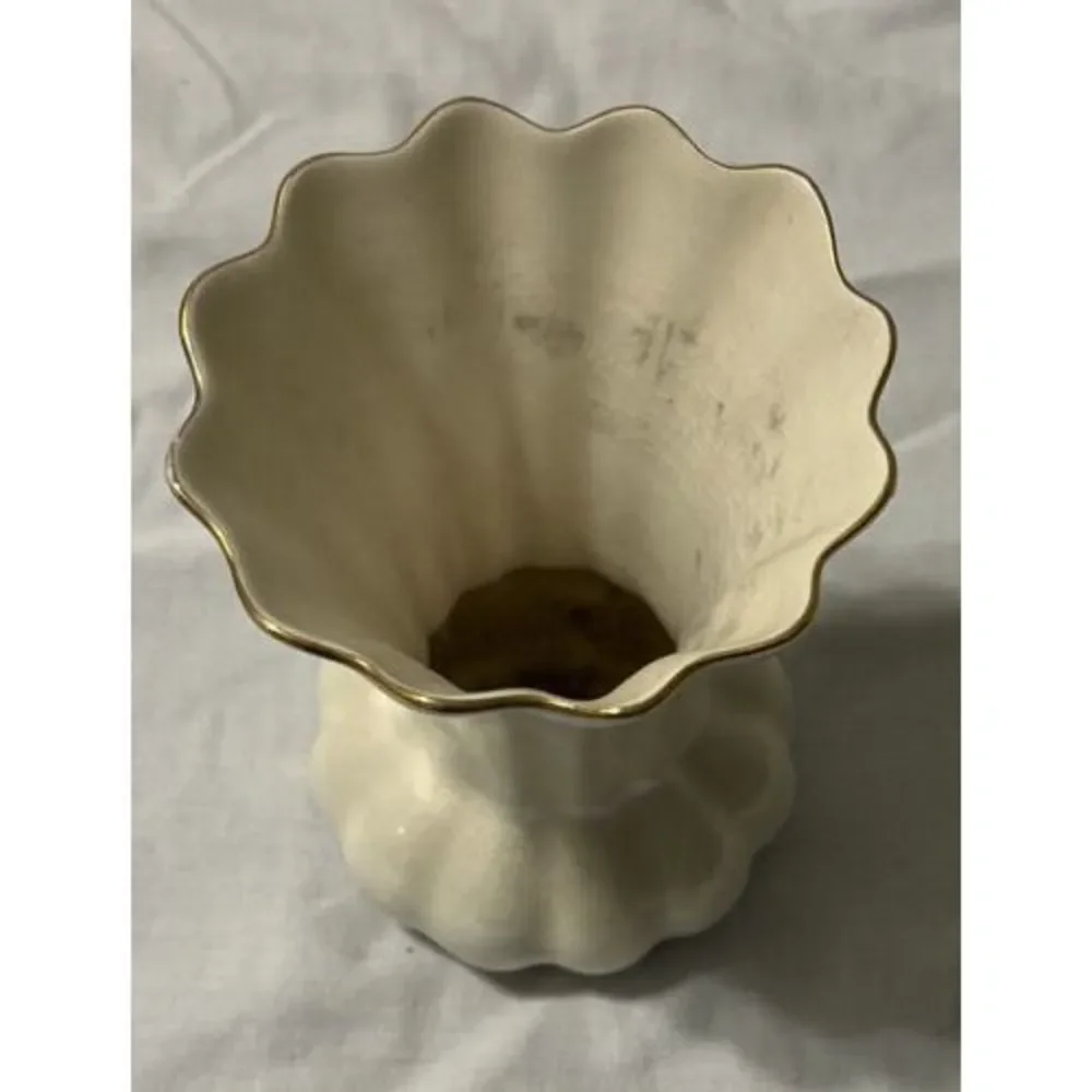 Beautiful‎ Vintage Iridescent Lusterware Vase